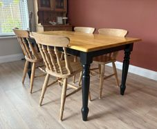 Kitchen table and 4 chairs