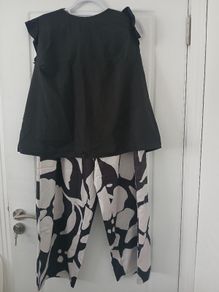 top&trousers set size 18