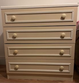 4 drawer chest of drawers