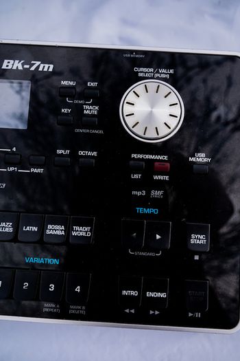Roland Bk- 7m