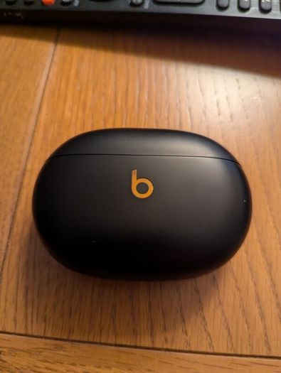 beats Studio buds plus