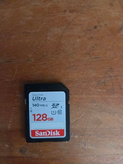 Sandisk 128 GB memory card for camera, 140 MB/S