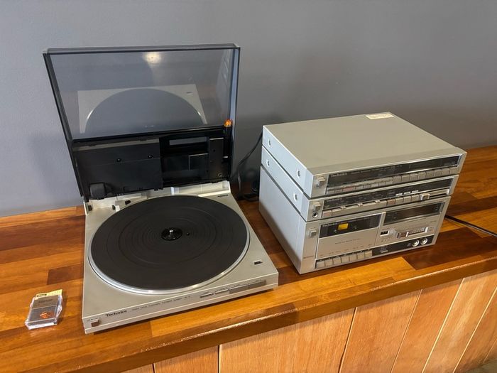 Vintage Technics Stereo System 5