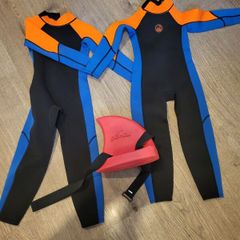 Kids swim gear and Fin (Fin bought for e40)