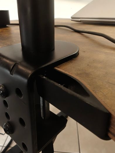Complete WFH Dual Screen Setup ErGear Electric Sit Standing Desk and includes 2 Dell 27 Monitors HP USB C Dock and HDMI cables