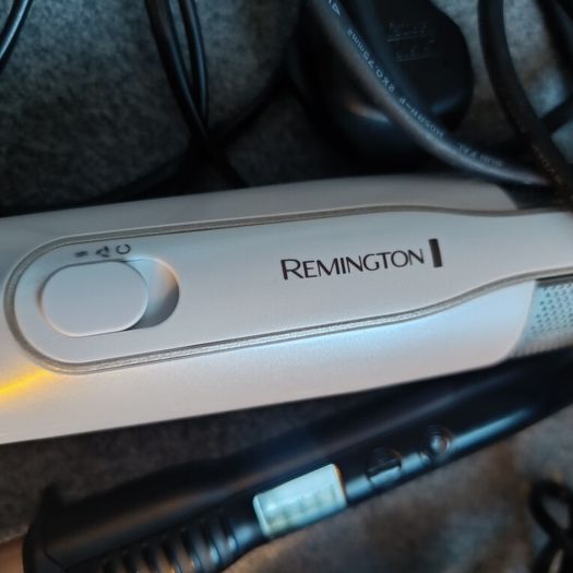 A lot of four Rowenta Remington and Carmen hair styling and care devices