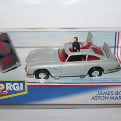 Corgi James Bond 007 - Aston Martin DB5 - Goldfinger Sean Connery - 1991