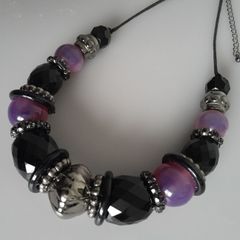 Necklace. - Purple - Black - Silver