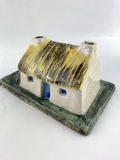 Rare vintage Paul Henry cottage figurine by Peter Brennen