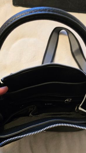 Black handbag. Brand new with tags. Italian brand Carpisa