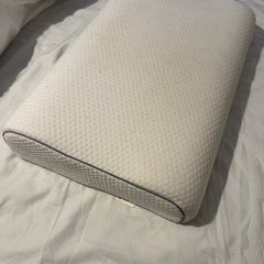 Foam pillow