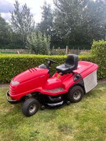 Honda 2417 ride on lawnmower