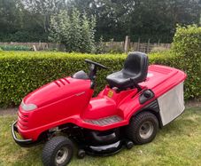 Honda 2417 ride on lawnmower