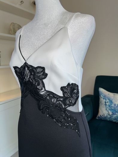 Reduced: Brand-New Stunning Black-and-White Lipsy Dress