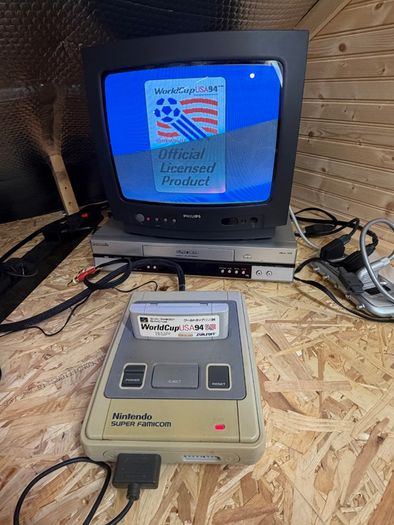 Nintendo Super Famicom Japanese SNES version with game