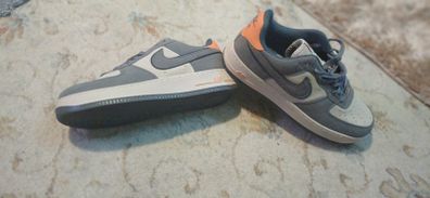 Nike sports shoes 42 uk new