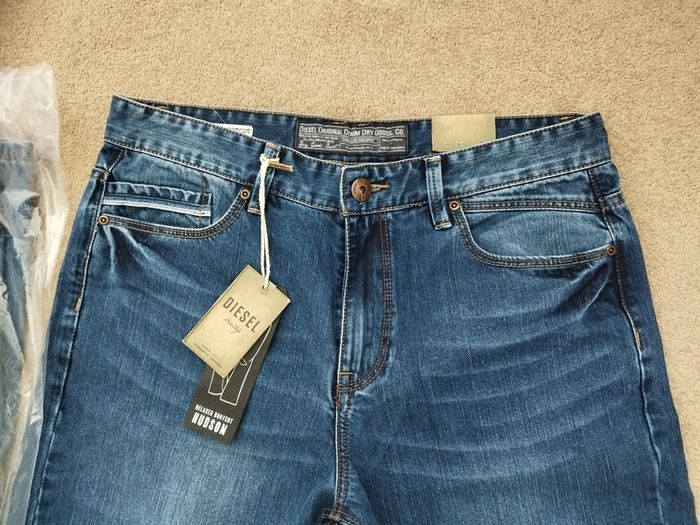 2 x Relaxed Bootcut Diesel Jeans 34/34