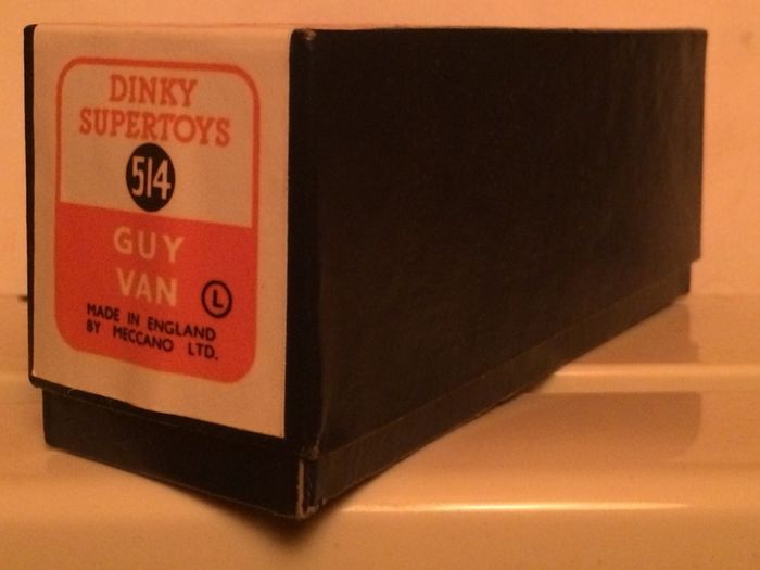 Dinky Toys Guy Van