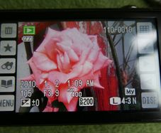 FUJIFILM FINEPIX Z800 EXR Compact Digital Camera Fujifilm From Japan + charger, case and SD card