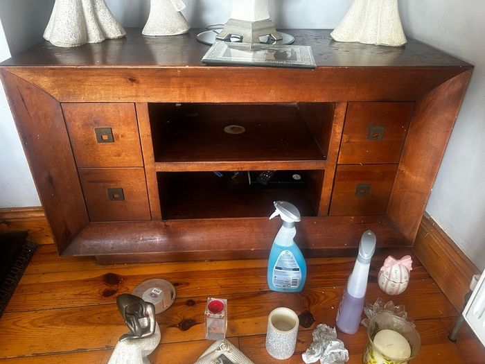 Solid wood console
