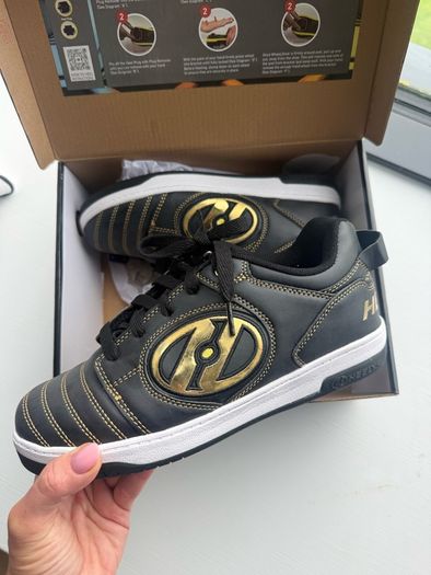 heelys