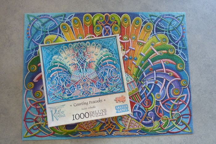 Jigsaw - Courting peacocks