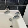 bath basin radiator towel rail Image 3