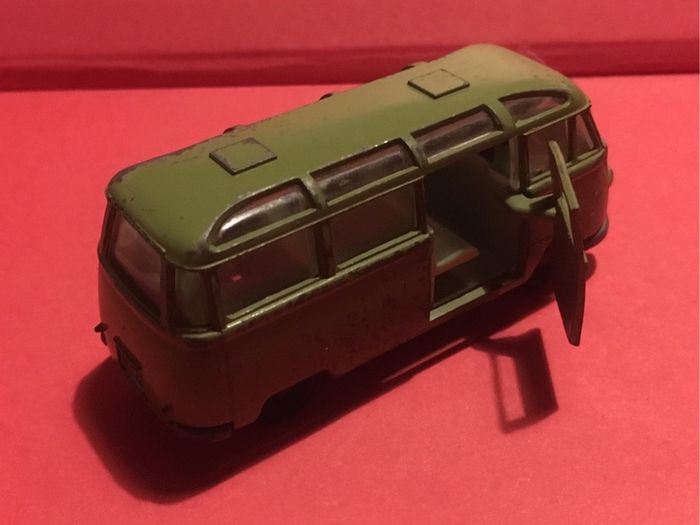 Siku V220 Tempo Matador bus