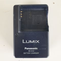 Panasonic Lumix battery charger DE-A12A