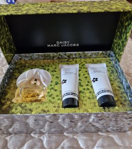 Marc Jacobs Daisy - Gift Set (50 ml perfume)