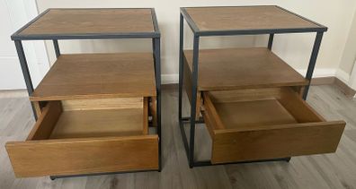 Oak wood bedside table In great condition.
