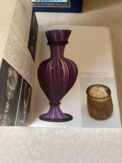 Collectors Encyclopedia of Antiques by Phoebe Phillips