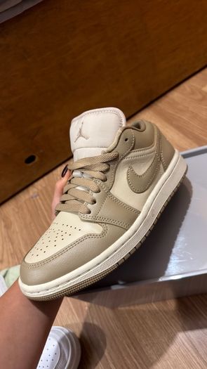 Nike Air Jordan 1 Mid Beige UK 3.5 BR 34