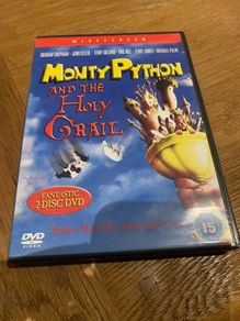 Monty Python and the Holy Grail (2 Disc Edition)