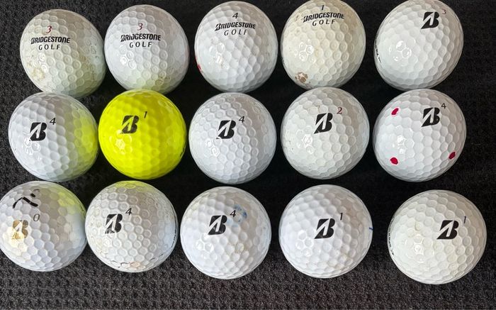 15 Bridgestone Golf Balls