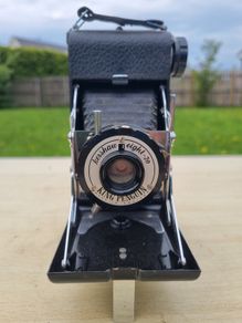 Vintage Kershaw eight-20 King Penguin folding camera