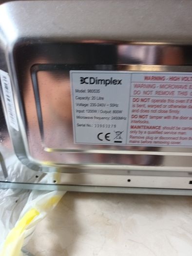 Dimplex Silver  Freestanding Microwave  Oven - Model   980353 - 20 Li