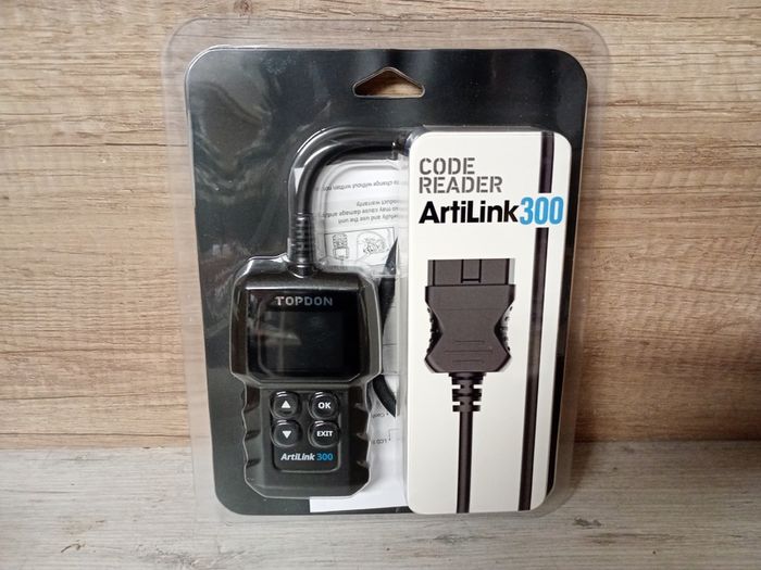 Topdon ArtiLink AL300 OBD2 Code Reader Full OBD2 Functions Read/Clear Codes to Turn off the Check Engine Light Check I/M Readiness Status for Smog Test Read VIN/Data Stream