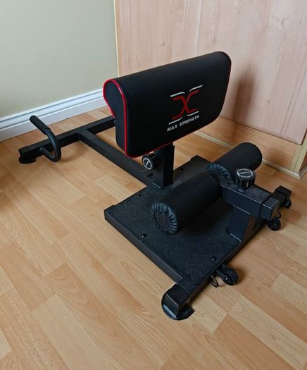 Sissy Squat Machine