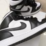 Nike air jordans Image 4