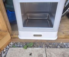 Stainless steel covered cat litter box