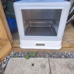 Stainless steel covered cat litter box