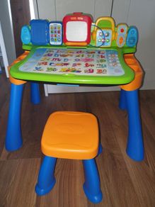 Touch & Learn VTech Activity Desk