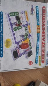 electronic snap circuits