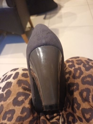 Lotus Shoes.   Size: 7. New- No Tag.