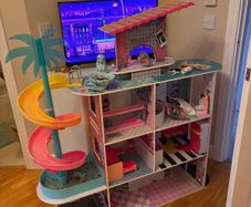 lol doll house