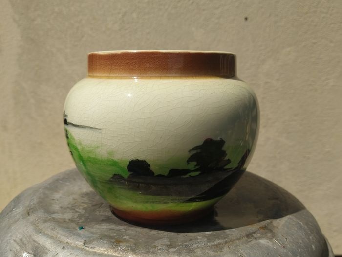 Empire Ware vase (rifle shooting scene)