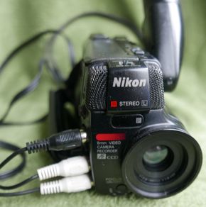 Nikon VN-310 Video Camera Recorder Camcorder Action-8 8mm tape - WORKS WELL
