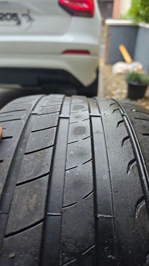 Two 235/40R19 Ecosport 2 Tyres