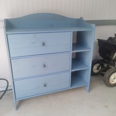 Chest of drawers